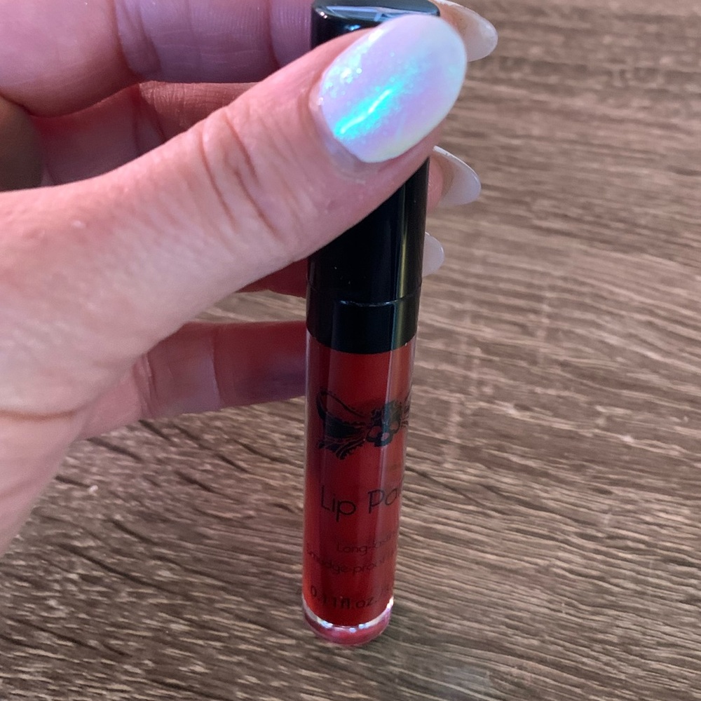 LIP POP -REBEL